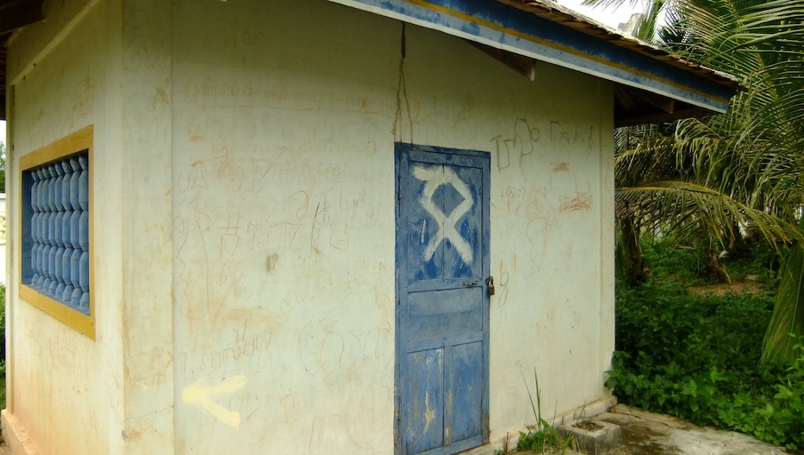 The small house in which the bones of victims are kept and ritually blessed by Ven. May Sokhan.